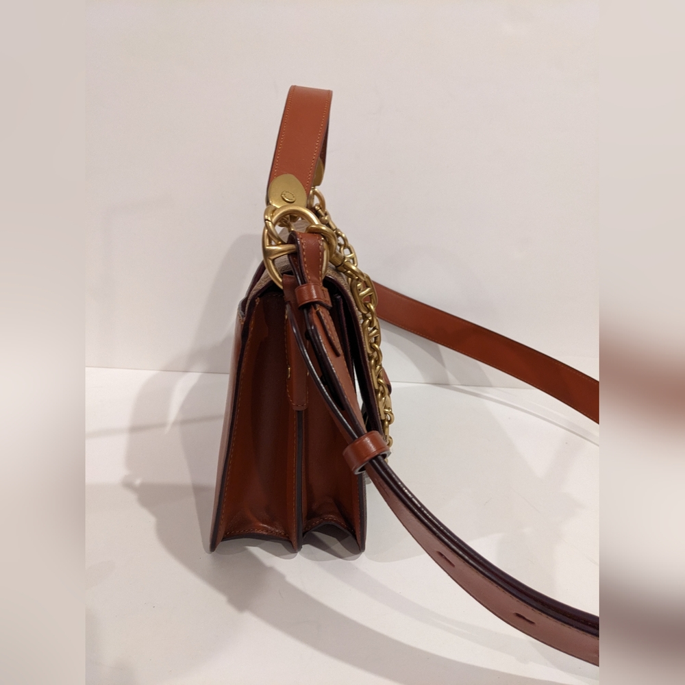 Coach Beat Shoulder Bag - Picture 2 of 9